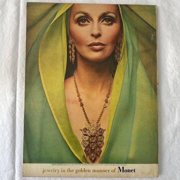 Vogue - September 1968 - Picture 2 of 10